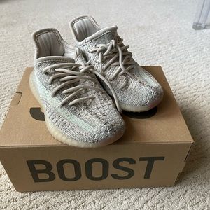 Kids yeezy boost 350